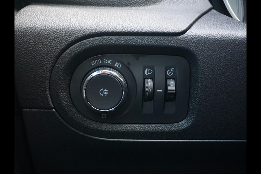 Opel Grandland X 1.6 Turbo Hybrid Business Edition