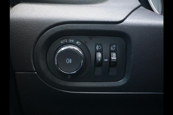 Opel Grandland X 1.6 Turbo Hybrid Business Edition