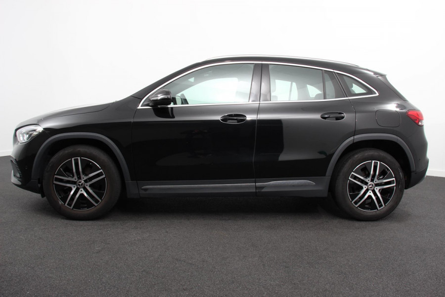 Mercedes-Benz GLA 200 Automaat Progressive Line | Navigatie | Stoelverwarming | Park Assist | Parkeersensoren | Camera | Spiegelpakket | LED koplamp High Performance | Elektrische achterklep | Seat-comfort Pack|