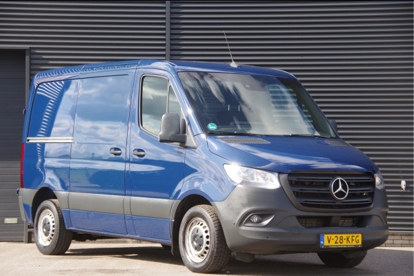 Mercedes-Benz Sprinter 314 2.2 CDI L1H1 AUT. 3-ZITS, ADAPT. CRUISE, CAMERA, STANDKACHEL, VOORRUIT VERWARMING, STOELVERWARMING, MISTLAMPEN