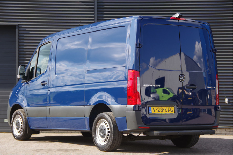 Mercedes-Benz Sprinter 314 2.2 CDI L1H1 AUT. 3-ZITS, ADAPT. CRUISE, CAMERA, STANDKACHEL, VOORRUIT VERWARMING, STOELVERWARMING, MISTLAMPEN