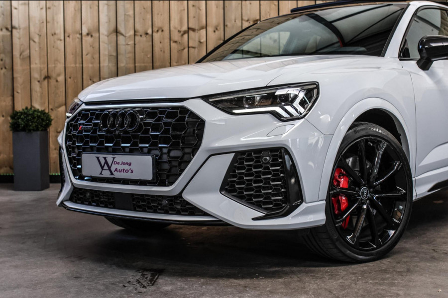 Audi RSQ3 Sportback TFSI *Pano*360 Camera*RS-Stoelen*Keyless*Carbon spiegels*