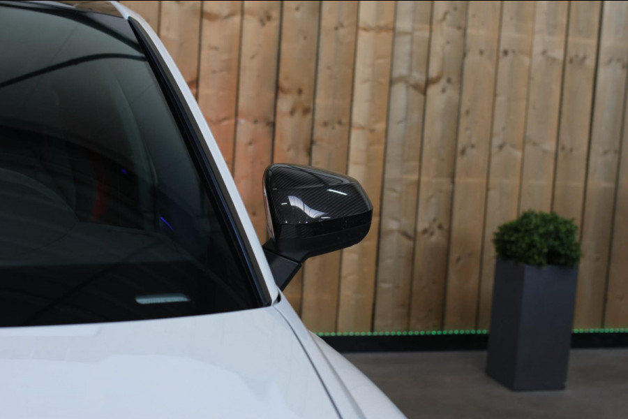 Audi RSQ3 Sportback TFSI *Pano*360 Camera*RS-Stoelen*Keyless*Carbon spiegels*