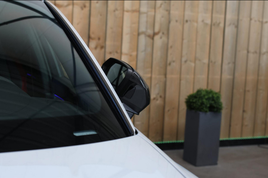 Audi RSQ3 Sportback TFSI *Pano*360 Camera*RS-Stoelen*Keyless*Carbon spiegels*