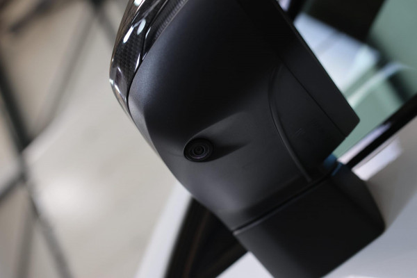 Audi RSQ3 Sportback TFSI *Pano*360 Camera*RS-Stoelen*Keyless*Carbon spiegels*