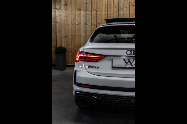 Audi RSQ3 Sportback TFSI *Pano*360 Camera*RS-Stoelen*Keyless*Carbon spiegels*
