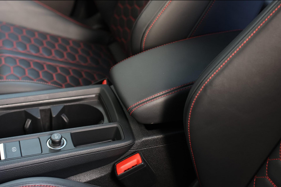 Audi RSQ3 Sportback TFSI *Pano*360 Camera*RS-Stoelen*Keyless*Carbon spiegels*