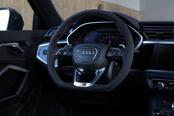 Audi RSQ3 Sportback TFSI *Pano*360 Camera*RS-Stoelen*Keyless*Carbon spiegels*