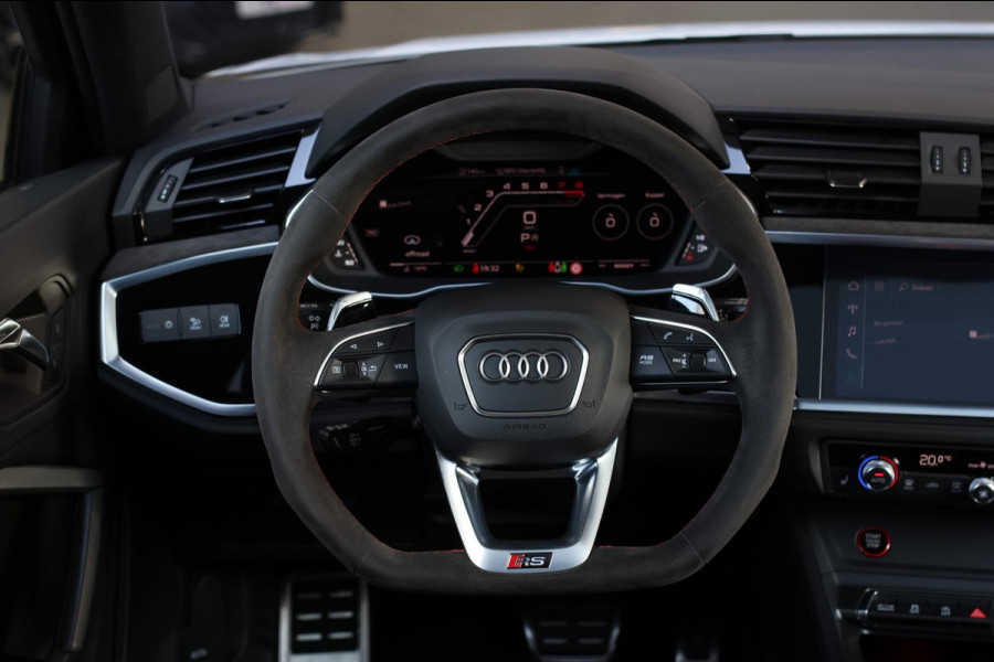 Audi RSQ3 Sportback TFSI *Pano*360 Camera*RS-Stoelen*Keyless*Carbon spiegels*
