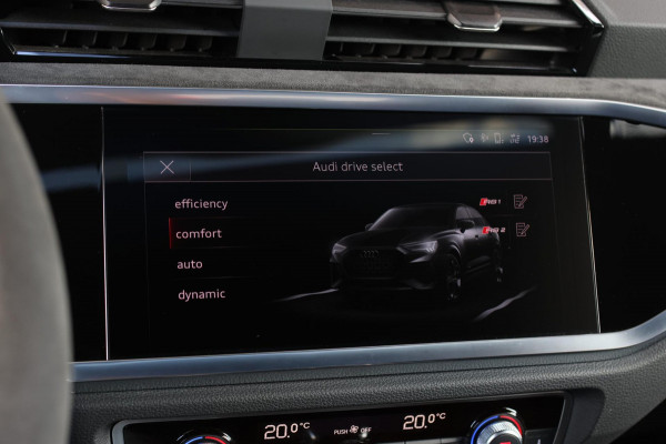 Audi RSQ3 Sportback TFSI *Pano*360 Camera*RS-Stoelen*Keyless*Carbon spiegels*