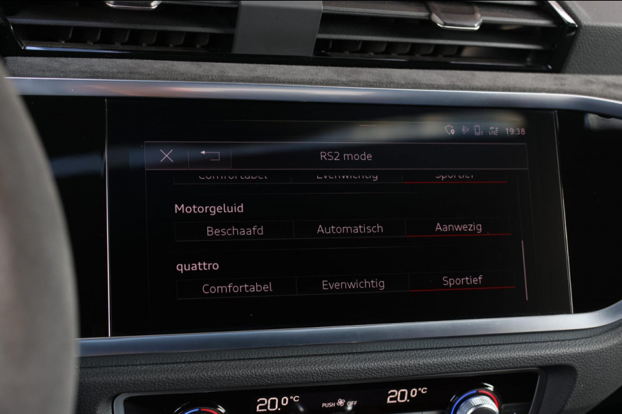 Audi RSQ3 Sportback TFSI *Pano*360 Camera*RS-Stoelen*Keyless*Carbon spiegels*