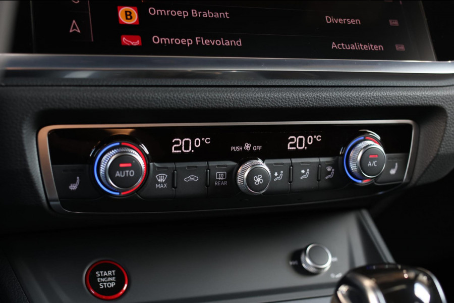 Audi RSQ3 Sportback TFSI *Pano*360 Camera*RS-Stoelen*Keyless*Carbon spiegels*