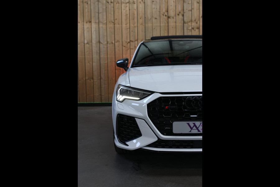 Audi RSQ3 Sportback TFSI *Pano*360 Camera*RS-Stoelen*Keyless*Carbon spiegels*