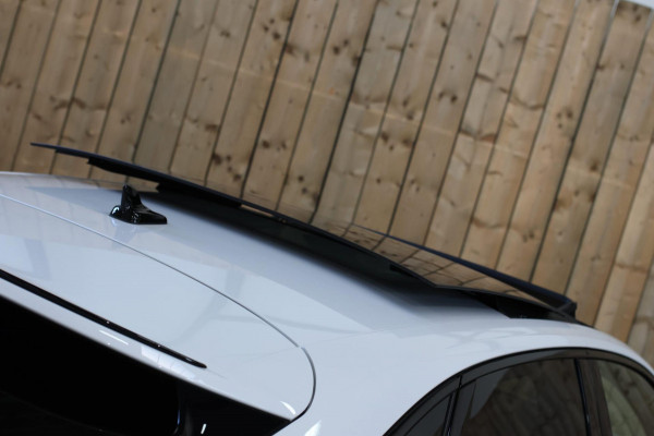 Audi RSQ3 Sportback TFSI *Pano*360 Camera*RS-Stoelen*Keyless*Carbon spiegels*