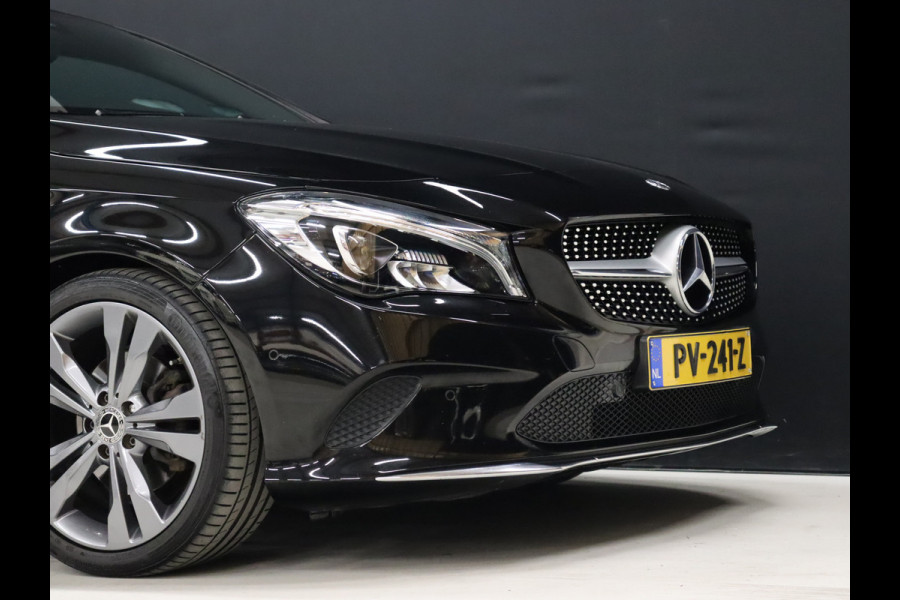 Mercedes-Benz CLA-Klasse 180 Sport [GROOT NAVIGATIE, ZWARTE HEMEL, STOELVERWARMING, PDC V+A, HALF LEDER, CRUISE CONTROL, AIRCO, NIEUWSTAAT]