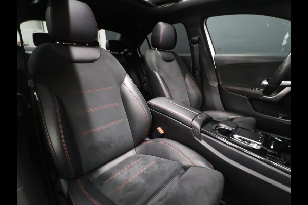 Mercedes-Benz A-Klasse 180 AMG Sport [SCHUIFKANTELDAK, APPLE CARPLAY, ANDROID, HALF LEDER, CAMERA, STOELVERWARMING, PDC V+A, CRUISE, NIEUWSTAAT]