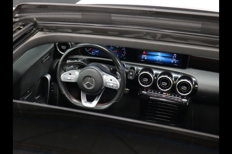 Mercedes-Benz A-Klasse 180 AMG Sport [SCHUIFKANTELDAK, APPLE CARPLAY, ANDROID, HALF LEDER, CAMERA, STOELVERWARMING, PDC V+A, CRUISE, NIEUWSTAAT]