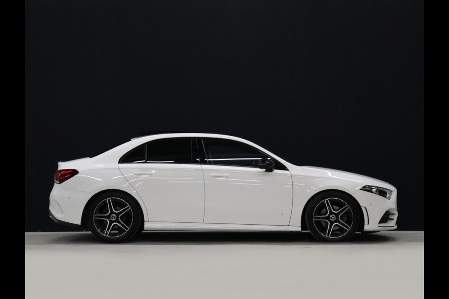 Mercedes-Benz A-Klasse 180 AMG Sport [SCHUIFKANTELDAK, APPLE CARPLAY, ANDROID, HALF LEDER, CAMERA, STOELVERWARMING, PDC V+A, CRUISE, NIEUWSTAAT]