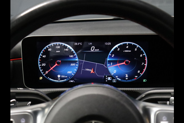 Mercedes-Benz A-Klasse 180 AMG Sport [SCHUIFKANTELDAK, APPLE CARPLAY, ANDROID, HALF LEDER, CAMERA, STOELVERWARMING, PDC V+A, CRUISE, NIEUWSTAAT]