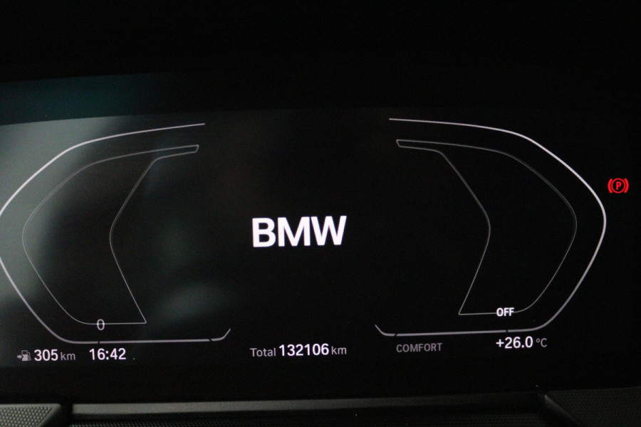 BMW 1-serie 118i Executive Edition (PARKEERSENSOREN, NAVIGATIE, CRUISE CONTROL, PARKEERSENSOREN, NL-AUTO)