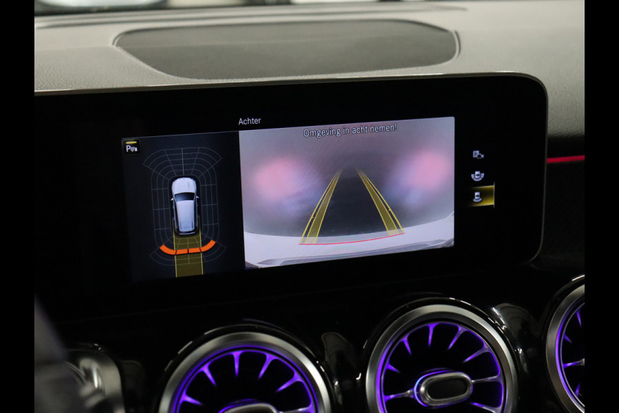 Mercedes-Benz Glb 200 AMG Sport [SCHUIFKANTELDAK, BURMESTER SOUND, APPLE CARPLAY, ANDROID, MEMORY SEATS, HALF LEDER, CAMERA, STOELVERWARMING, PDC V+A, CRUISE, NIEUWSTAAT]