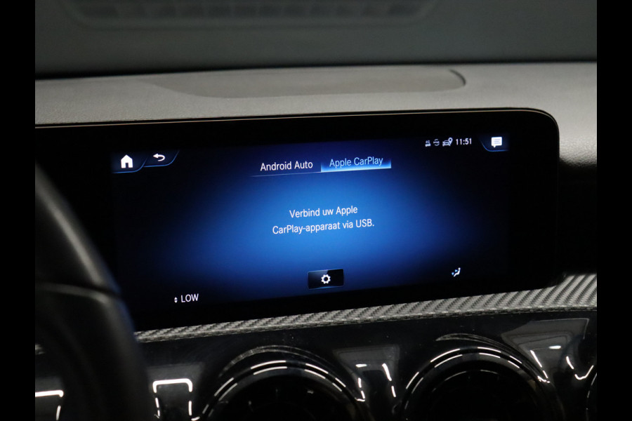 Mercedes-Benz A-Klasse 160 Business Solution [DIGITAL DASHBOARD, APPLE CARPLAY, ANDROID, CAMERA, PDC V+A, STOELVERWARMING, CRUISE, NIEUWSTAAT]