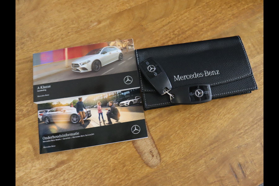 Mercedes-Benz A-Klasse 160 Business Solution [DIGITAL DASHBOARD, APPLE CARPLAY, ANDROID, CAMERA, PDC V+A, STOELVERWARMING, CRUISE, NIEUWSTAAT]