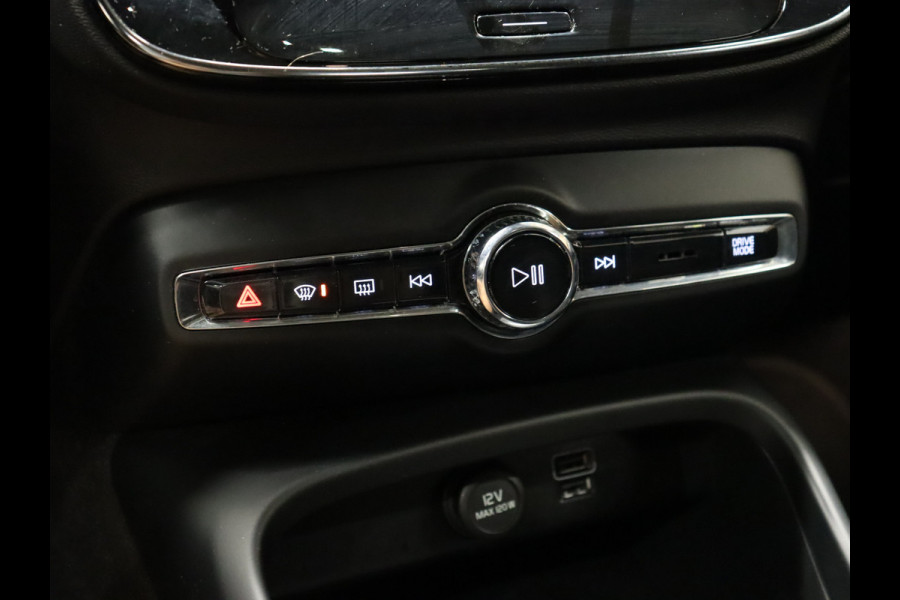 Volvo XC40 1.5 T5 Twin Engine Momentum Pro [SCHUIFKANTELDAK, APPLE CARPLAY, ANDROID, HALF LEDER, STOELVERWARMING V+A, PDC ACHTER, CRUISE, NIEUWSTAAT]