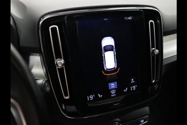 Volvo XC40 1.5 T5 Twin Engine Momentum Pro [SCHUIFKANTELDAK, APPLE CARPLAY, ANDROID, HALF LEDER, STOELVERWARMING V+A, PDC ACHTER, CRUISE, NIEUWSTAAT]