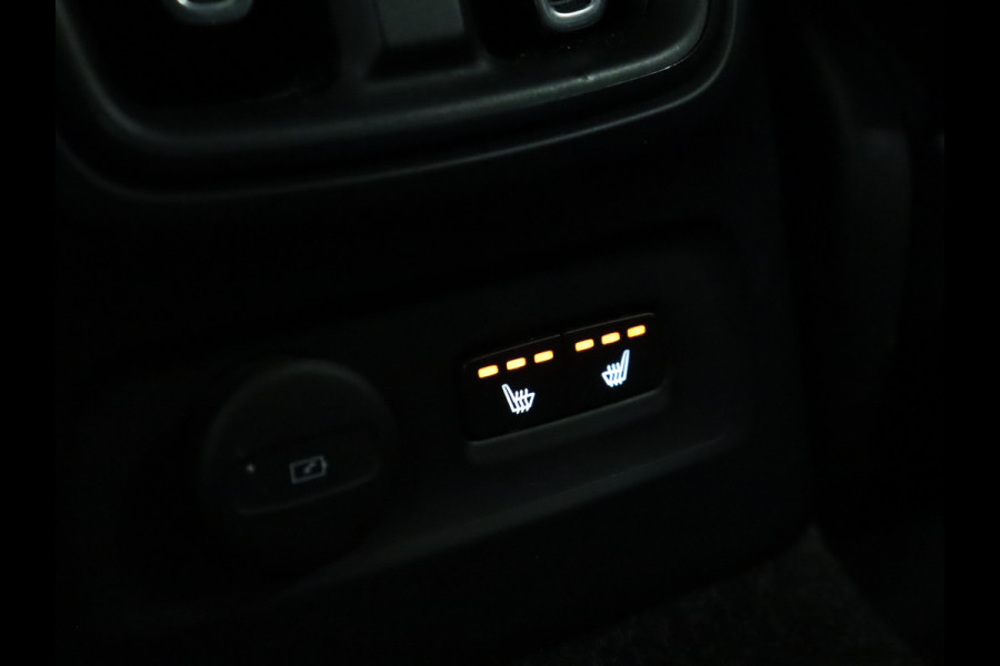 Volvo XC40 1.5 T5 Twin Engine Momentum Pro [SCHUIFKANTELDAK, APPLE CARPLAY, ANDROID, HALF LEDER, STOELVERWARMING V+A, PDC ACHTER, CRUISE, NIEUWSTAAT]
