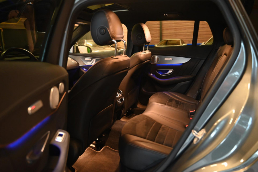 Mercedes-Benz EQC 400 4MATIC Premium Plus 80 kWh AMG - Memory - Distronic - Schuifdak - Keyless Entry - HUD - Ambiance Verlichting