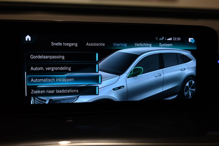 Mercedes-Benz EQC 400 4MATIC Premium Plus 80 kWh AMG - Memory - Distronic - Schuifdak - Keyless Entry - HUD - Ambiance Verlichting