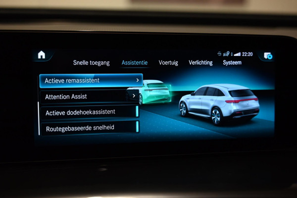 Mercedes-Benz EQC 400 4MATIC Premium Plus 80 kWh AMG - Memory - Distronic - Schuifdak - Keyless Entry - HUD - Ambiance Verlichting