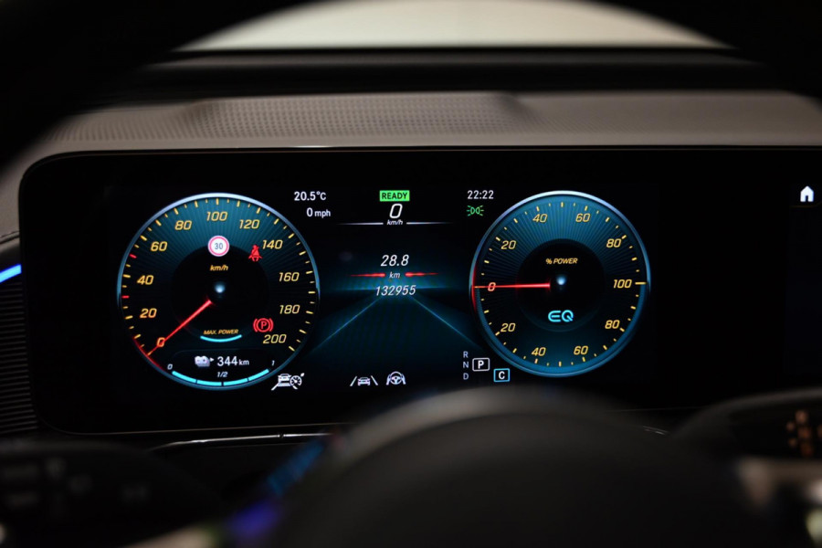 Mercedes-Benz EQC 400 4MATIC Premium Plus 80 kWh AMG - Memory - Distronic - Schuifdak - Keyless Entry - HUD - Ambiance Verlichting