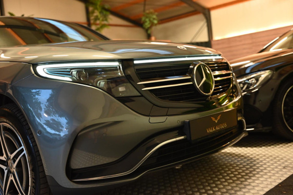 Mercedes-Benz EQC 400 4MATIC Premium Plus 80 kWh AMG - Memory - Distronic - Schuifdak - Keyless Entry - HUD - Ambiance Verlichting