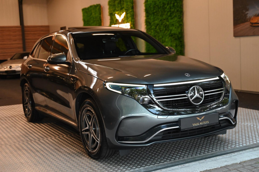Mercedes-Benz EQC 400 4MATIC Premium Plus 80 kWh AMG - Memory - Distronic - Schuifdak - Keyless Entry - HUD - Ambiance Verlichting