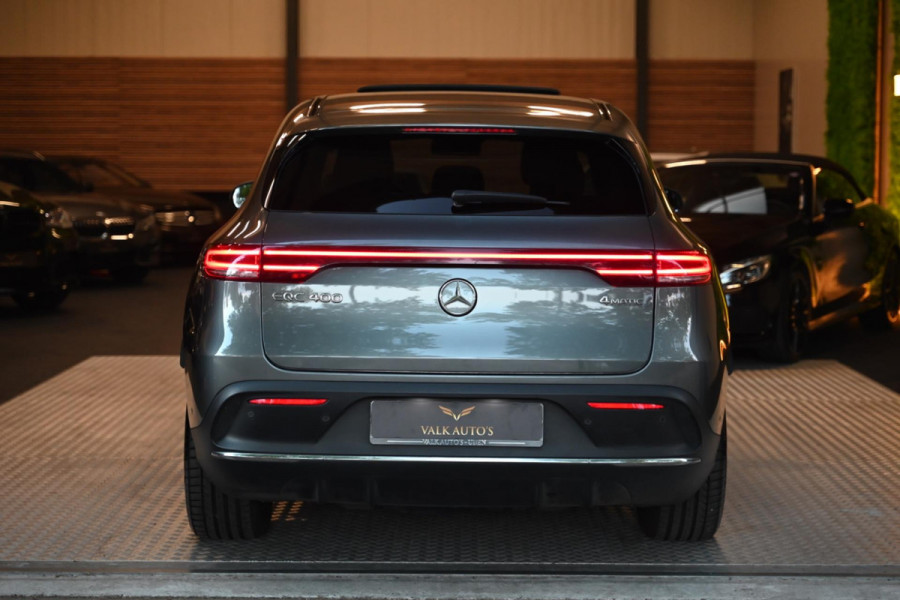 Mercedes-Benz EQC 400 4MATIC Premium Plus 80 kWh AMG - Memory - Distronic - Schuifdak - Keyless Entry - HUD - Ambiance Verlichting