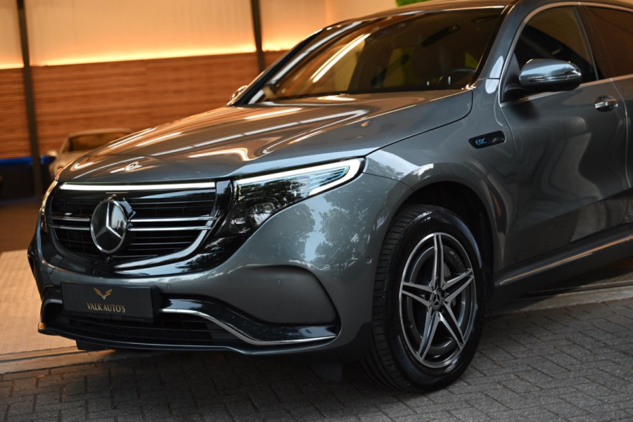 Mercedes-Benz EQC 400 4MATIC Premium Plus 80 kWh AMG - Memory - Distronic - Schuifdak - Keyless Entry - HUD - Ambiance Verlichting