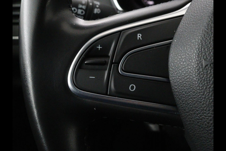 Renault Mégane 1.3 TCe Bose | Trekhaak | Carplay | Climate control | Navigatie | Dodehoek detectie | Park Assist | Cruise control