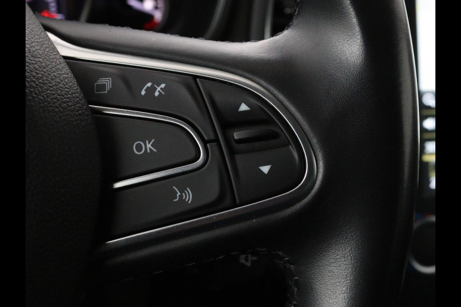 Renault Mégane 1.3 TCe Bose | Trekhaak | Carplay | Climate control | Navigatie | Dodehoek detectie | Park Assist | Cruise control