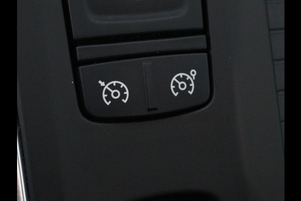 Renault Mégane 1.3 TCe Bose | Trekhaak | Carplay | Climate control | Navigatie | Dodehoek detectie | Park Assist | Cruise control