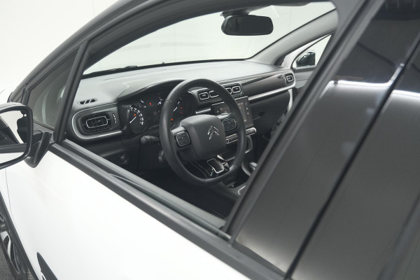 Citroën C3 PureTech 110 EAT6 Feel Edition | Panoramadak | Apple Carplay | Parkeersensoren | 16 Inch Lichtmetalen Velgen