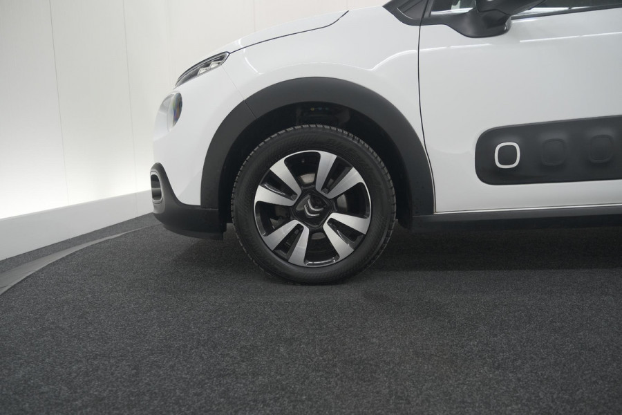 Citroën C3 PureTech 110 EAT6 Feel Edition | Panoramadak | Apple Carplay | Parkeersensoren | 16 Inch Lichtmetalen Velgen