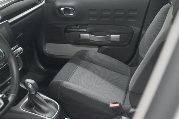 Citroën C3 PureTech 110 EAT6 Feel Edition | Panoramadak | Apple Carplay | Parkeersensoren | 16 Inch Lichtmetalen Velgen