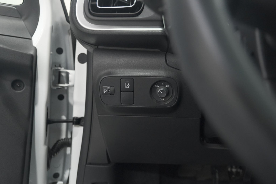 Citroën C3 PureTech 110 EAT6 Feel Edition | Panoramadak | Apple Carplay | Parkeersensoren | 16 Inch Lichtmetalen Velgen