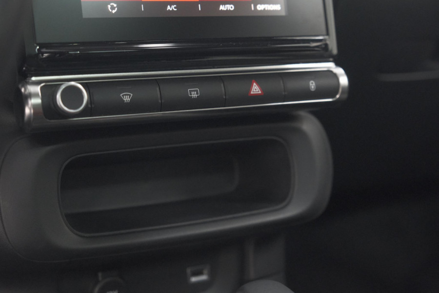 Citroën C3 PureTech 110 EAT6 Feel Edition | Panoramadak | Apple Carplay | Parkeersensoren | 16 Inch Lichtmetalen Velgen