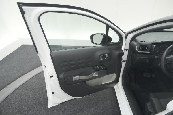 Citroën C3 PureTech 110 EAT6 Feel Edition | Panoramadak | Apple Carplay | Parkeersensoren | 16 Inch Lichtmetalen Velgen