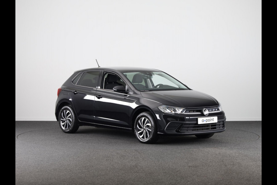 Volkswagen Polo 1.0 TSI Life Edition 95 pk Automaat (DSG) | Verlengde garantie | Navigatie via App | Parkeersensoren achter | Achteruitrijcamera | Apple Carplay/Android Auto | LED koplampen |