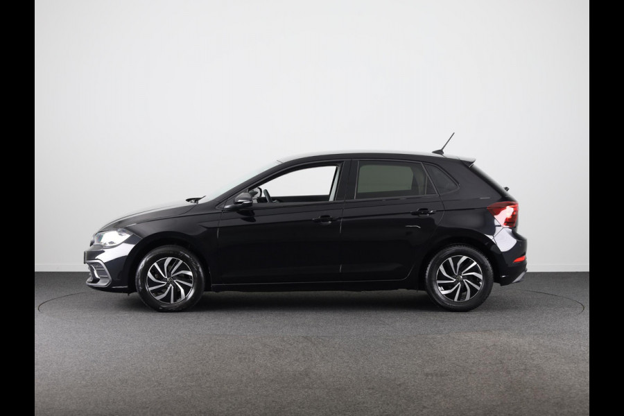 Volkswagen Polo 1.0 TSI Life Edition 95 pk Automaat (DSG) | Verlengde garantie | Navigatie via App | Parkeersensoren achter | Achteruitrijcamera | Apple Carplay/Android Auto | LED koplampen |