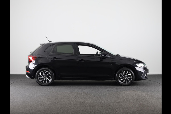 Volkswagen Polo 1.0 TSI Life Edition 95 pk Automaat (DSG) | Verlengde garantie | Navigatie via App | Parkeersensoren achter | Achteruitrijcamera | Apple Carplay/Android Auto | LED koplampen |